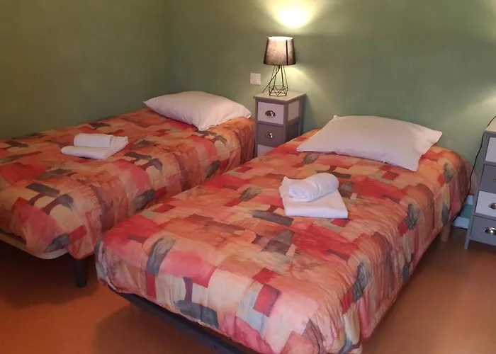 Le Lion D'or Hotel Avrille (Vendee)